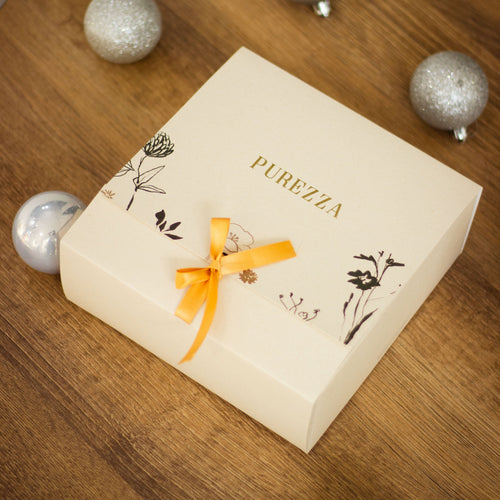 Caja regalo logo dorado